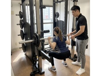 リファイン(Refine)/下半身引き締めトレーニング