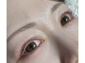 リリーベール(Lily Veil)の写真/「すぐ取れる」「バラつく」とお悩みの方必見!圧倒的技術力で、時間が経っても美しい状態をキープ☆