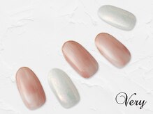 ヴェリー 六本木ヒルズ店(Very)/マグネット×ミラーの大人ネイル