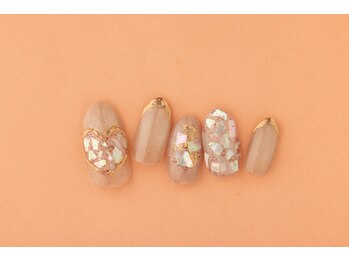ヴァンネイル(VINGT NAIL nail&eye beauty)/マグネット×シェルネイル