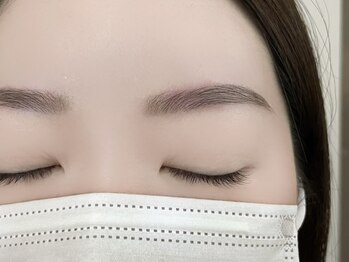 ティンクルラッシュ(Twinkle lash)の写真/≪まつげパーマ×アイブロウのsetが人気≫一気に垢抜け♪まゆWAX＆眉パーマで毛流れを整えナチュラル眉に◎