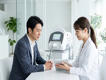 トータルクリア(TOTAL CLEAR)の写真/毎日のシェービングからの解放、清潔感の向上、肌トラブルの軽減！メンズ脱毛には複数のメリットが◎