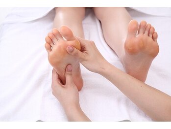 フラウ(FRAU)の写真/固まった肩関節や膝痛腰痛に悩んでいませんか？セルフマッサージ教えます☆体を動かしてリフレッシュ