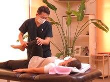 長野心楽整体院/施術中[2]