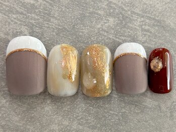 カラネイル 南森町店(calla nail)/白フレンチ ゴールドラメ