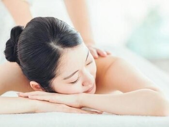 ココリラ(cocorela)の写真/＜男女問わず高リピート率！＞当店自慢のリンパマッサージを◇【ハンド×最新マシン】で不調を徹底的に改善