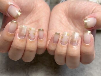 リヤベラ(Liebera)/ホワイト×ゴールド