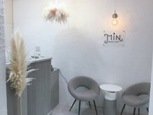 ミン(min.)の雰囲気（完全個室のプライベートサロンです）