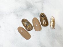 ネイルアンドアイラッシュサロン ミッタ(Mitta)/￥8000-