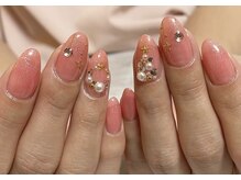 ネイルサロンアルマ(NAILSALON ALMA)の雰囲気(ゆったりチェアでリラックスしながら施術を受けられます!)