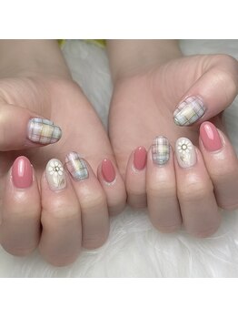 モモ(Momo)/パステルギンガムチェックネイル