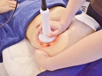 アブソリュートワン(absolute1)の写真/痩身+疲れ不調も解消◎肥えブヨ肉・脂肪・むくみ徹底攻撃!美容術後のアフターケアも◎全身全部位¥14300