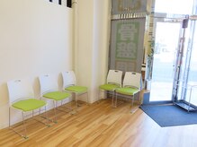 森下千歳接骨院/待合♪