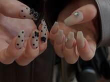 アイネイルズ 天神今泉店(I-nails)/【sana.i】ちぐはぐドット