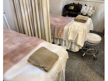 ナナ 銀座(Nana)の写真/お友達、親子、カップルでのご来店も大歓迎♪ペア割でお得なクーポンもご用意！ぜひお試しください◎