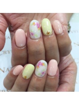 クリスタルネイル ボンベルタ橘店(CRYSTAL NAIL)/ガーリーネイル