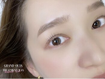 グランドオウジャ(Grand Ouja)の写真/今話題のパリジェンヌワックスで艶肌に♪【フェイスワックス＋ハリウッドブロウリフト】