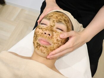 エステココ 石岡店(Esthe CoCo)の写真/【ハーブピーリングで角質ケア】紫外線での肌の不調や長年の肌悩みも徹底解決◎毛穴タイプ別肌質改善も人気