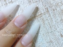 ネイルサロン レミリア(Remiria)の雰囲気（当店はアクリルでの長さ出し【この後にジェルをのせていきます】）