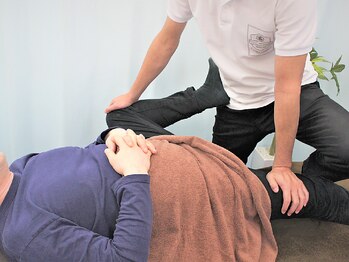 ティーエイチシー 整体サロン やすらぎの手(THC)の写真/吉祥寺[男性リピ多数！仕事帰りOK]ガチガチの首肩こり・腰痛を徹底改善！《21周年★全身スッキリ整体75分》