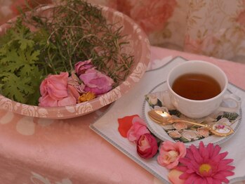 ジュネル ローズ(JEWNEL ROSE)/カウンセリング時もデトックス♪