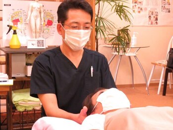 長野心楽整体院/施術中[3]