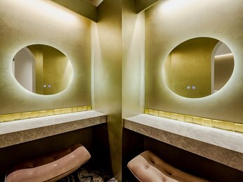 ウルスチーム アンド ビューティー(uruSteam & beauty)/胸が高鳴るメイクアップルーム