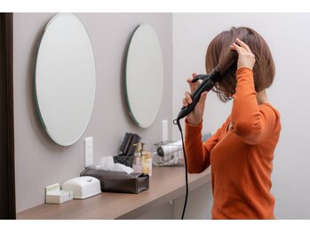 小顔整体研究所 KSラボ 名駅本店/【メイクルーム】