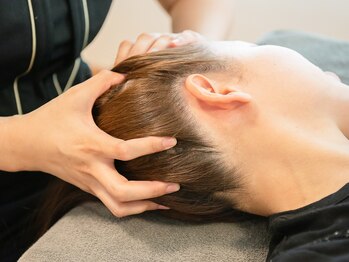 ニニ(nini)/施術風景（ドライヘッドスパ）