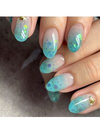 夏っぽグラデーションネイル