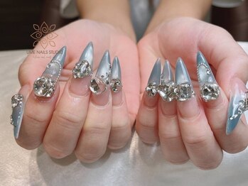 ウメネイルスタジオ(UME NAIL STUDIO)/長さだしやり放題×つけ放題