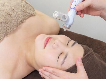 小顔コルギSELENA TOTAL BEAUTY SALONの写真/【大切な日のために!小顔矯正&水光肌へ】ハイドロシャイン導入店×小顔矯正コルギ◎ブライダルエステに♪