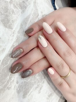 ヴィーナ 山口店(Vina)/肌なじみのいいミラーネイル