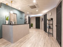ハリウッドブロウリフト ワクシー 蒲田店(HOLLYWOOD BROW LIFT WAXYYY.)