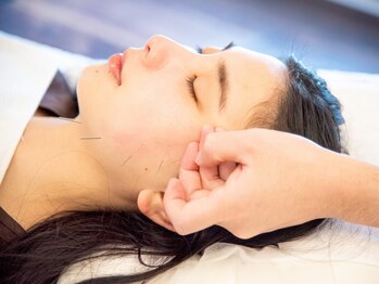 しらゆき堂鍼治療院の写真/ほうれい線・たるみでお悩みの方へ!皮膚・筋肉に直接働きかけ、リフトアップに特化したメニューをご用意◎