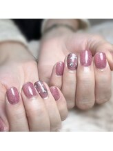 リノ(Lino)/ワンポイントフラワーネイル