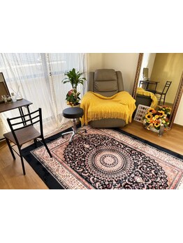 ゆったり空間で施術が受けられるサロン