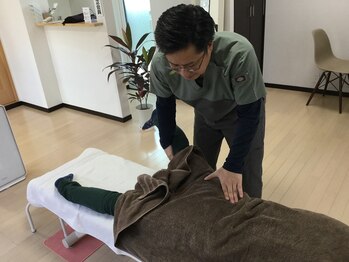 ひなが整体院の写真/腰痛、膝痛、足の痺れをケア。足裏や足首の痛みも整え、骨盤、股関節、膝関節、足首のゆがみもケア！