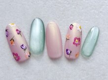 ターラ(Tara)/絵画フラワーネイル