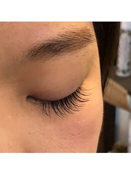 フリルアイビューティ 豊中店(Frill Eye Beauty)/