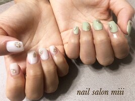 シンプルニュアンスネイル
