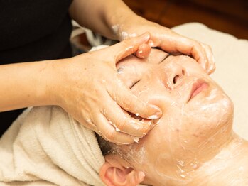 優しいねこの写真/小顔リンパとエイジングケアで、美顔へ♪美白効果も実感できる贅沢なひとときをお届けします!