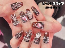 強めゴテゴテネイル