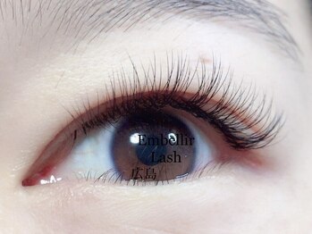 アンベリイルラッシュ(Embellir Lash)/【ナチュラル上品な目元】