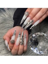 アミュレット(AMULET)/ガラスフレンチネイル