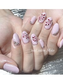 海外手書きネイルデザイン