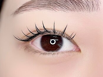 ティティア(Titia)の写真/持続力に自信◎LED×最新技術で”綺麗が続く”仕上がりを。“すぐ取れる” “バラつく”そんな悩みを解決！