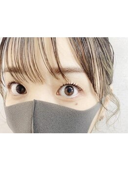 ナチュラル上品な目元にしたい