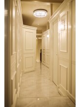 六花鍼灸整骨院 川端本店/ラグジュアリーな空間