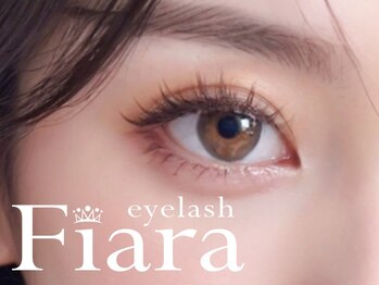 フィアラ 京都七条高倉店(Fiara)の写真/クルンと上向きまつげ×透けるような明るい瞳で視線をクギヅケ☆【まつげパーマ¥2700/パリジェンヌ¥3700】